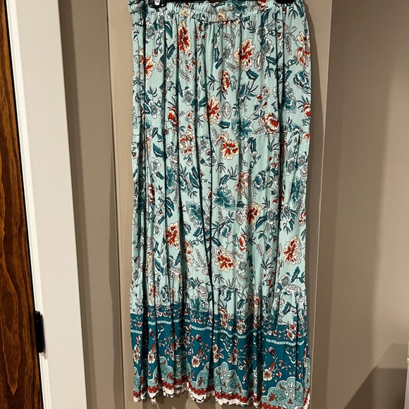 Maxi Skirt - Picture 4 of 4